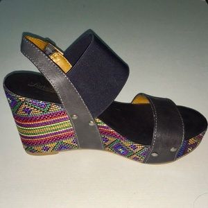 NEW! Lucky RARE Color Fabric, Leather, Etc Wedges!